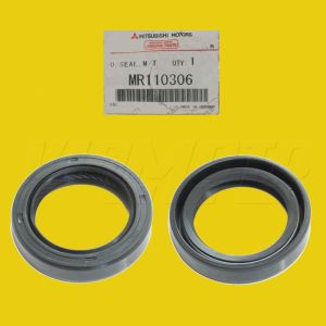 Oil Seal to Centre Diff Shaft - GTO/3000GT Twin Turbo Manual Models